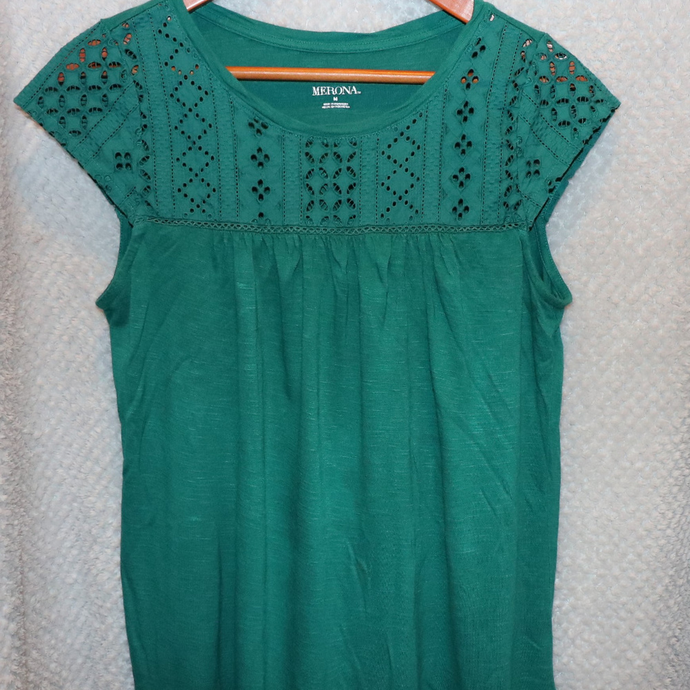 Merona Women’s – Babydoll Top – Green – Medium